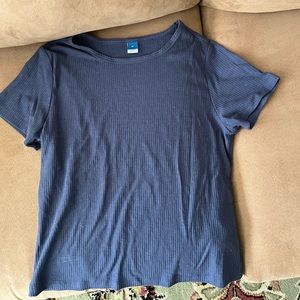 Old Navy t shirt